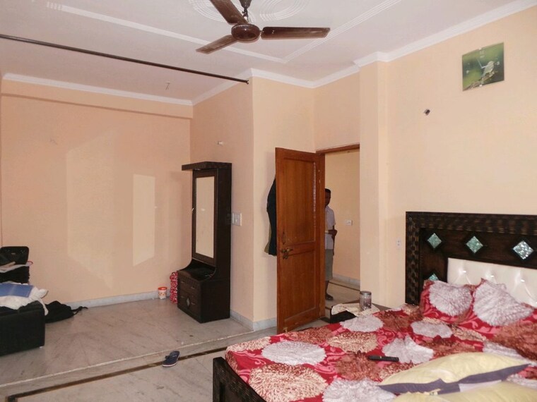 Bedroom, palam-vihar-residents-association 3 Bedroom 1200 Sq.Ft. Builder Floor In Palam Vihar Gurgaon 10771048