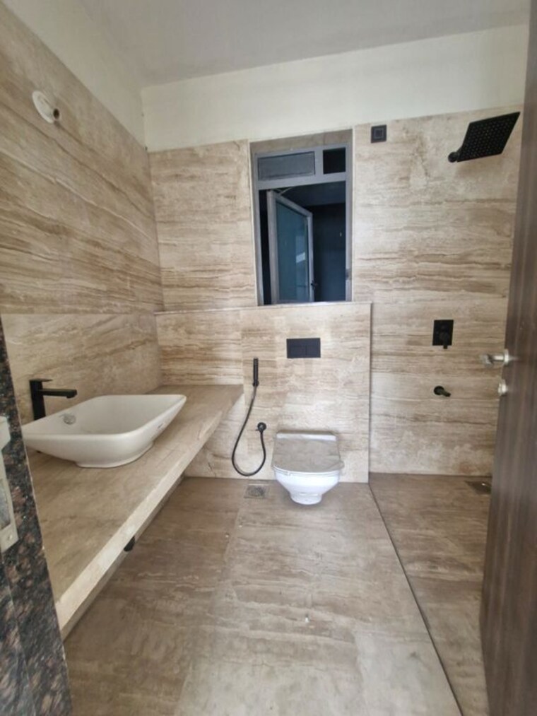 Bathroom, sheth-72-west 2 Bedroom 792 Sq.Ft. Apartment In Andheri West Mumbai 10771064