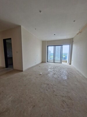 Room in 2 BHK Apartment at Sheth 72 West, Andheri West – for Rent