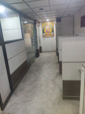  Office Space For Rent in Yusuf Sarai