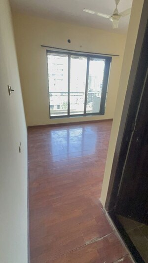 Room in 2 BHK Apartment at Paradise  Sai Jewel, Kharghar – for Rent