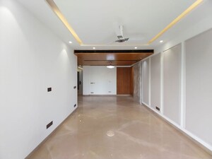 Building Lobby in 4 BHK Builder Floor at Dlf Phase I – for Sale