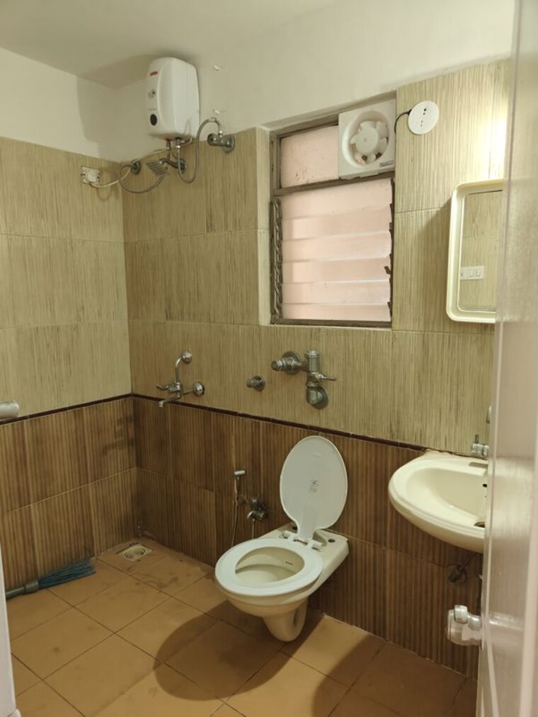 Bathroom, fortileza-apartment 3 Bedroom 1250 Sq.Ft. Apartment In Kalyani Nagar Pune 10771005