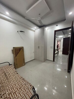Room in 2 BHK Builder Floor at Chattarpur – for Rent