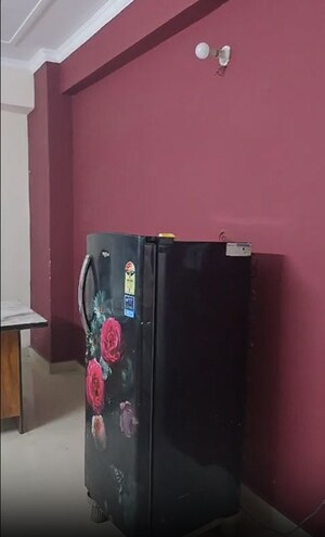 Furnished Amenities in 3 BHK Apartment at BCC Residency, Hazratganj – for Rent