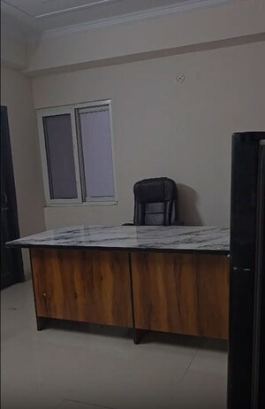  Office Space For Rent in Hazratganj