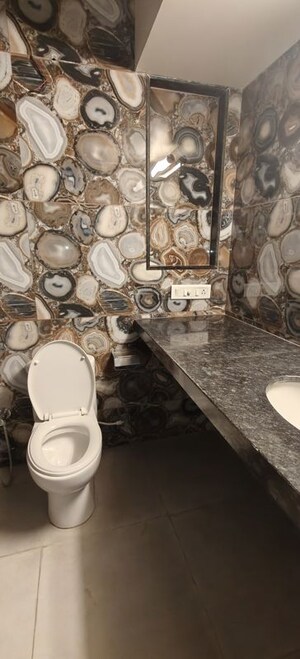 Bathroom in 4 BHK Apartment at Mantri Lawns, Aundh – for Sale