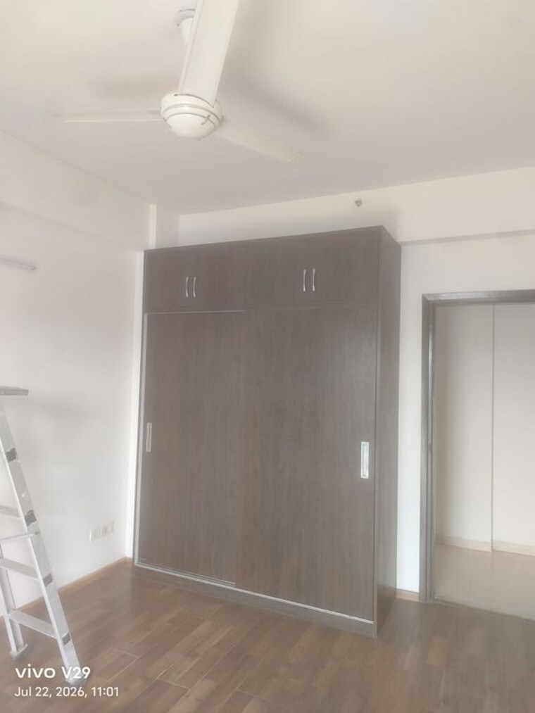 Room, karamvir-towers 3 Bedroom 2250 Sq.Ft. Apartment In Sector 52 Gurgaon 10771179