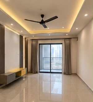 Room in 2 BHK Apartment at Amrapali Ivory Heights, Amrapali Dream Valley – for Rent