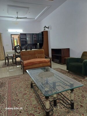 Living Room in 2 BHK Independent House at Sector 10 – for Rent