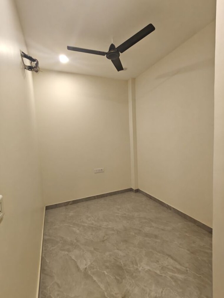 Room, sector 52 2 Bedroom 263 Sq.Yd. Builder Floor In Sector 52 Gurgaon 10771238