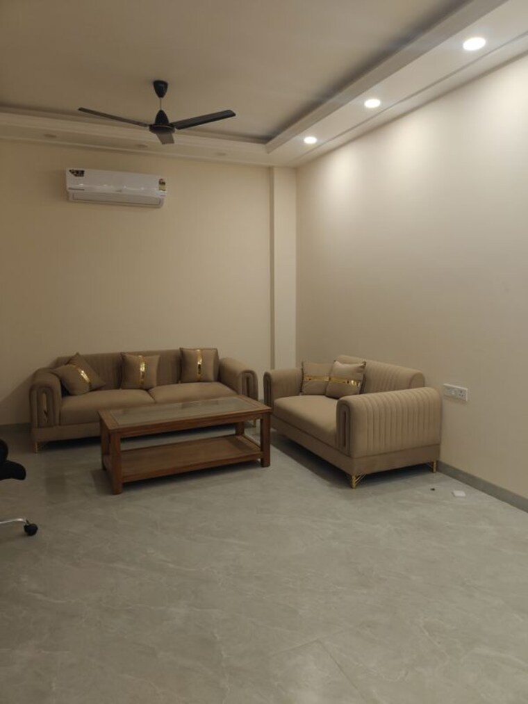 Living Room, sector 52 2 Bedroom 1120 Sq.Ft. Builder Floor In Sector 52 Gurgaon 10771254
