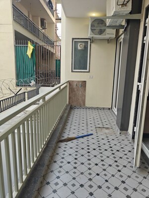 Balcony in 2 BHK Builder Floor at Sector 52 – for Rent