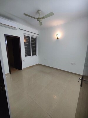 Room in 4 BHK Apartment at Orchid Island, Sector 51 – for Rent