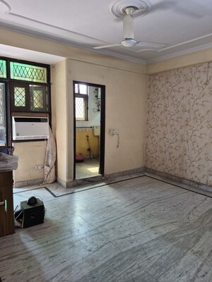 Furnished Amenities in 2 BHK Builder Floor at Mehrauli – for Sale