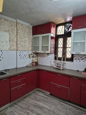 Team Area in 2 BHK Builder Floor at Mehrauli – for Sale