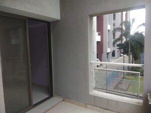 Room in 2 BHK Apartment at Alcon Renaissant, Kharadi – for Rent