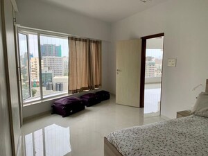 2 BHK Apartment For Sale in Bandra West