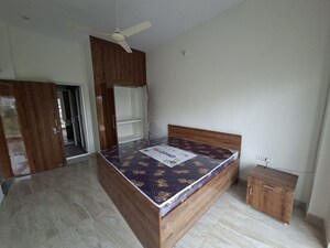 Bedroom in 3 BHK Builder Floor at Palam Vihar – for Rent