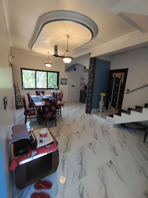 Living Room in 2.5 BHK Independent House at Santa Cruz – for Rent