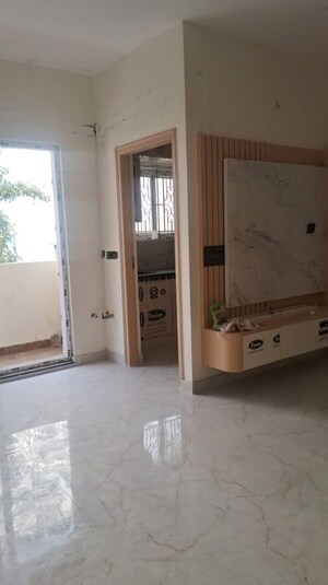 Room in 2 BHK Apartment at Cox Town – for Rent