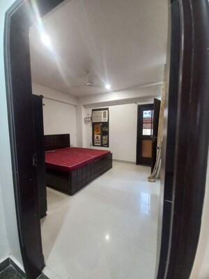 Building Lobby in 1 BHK Builder Floor at Sector 42 – for Rent