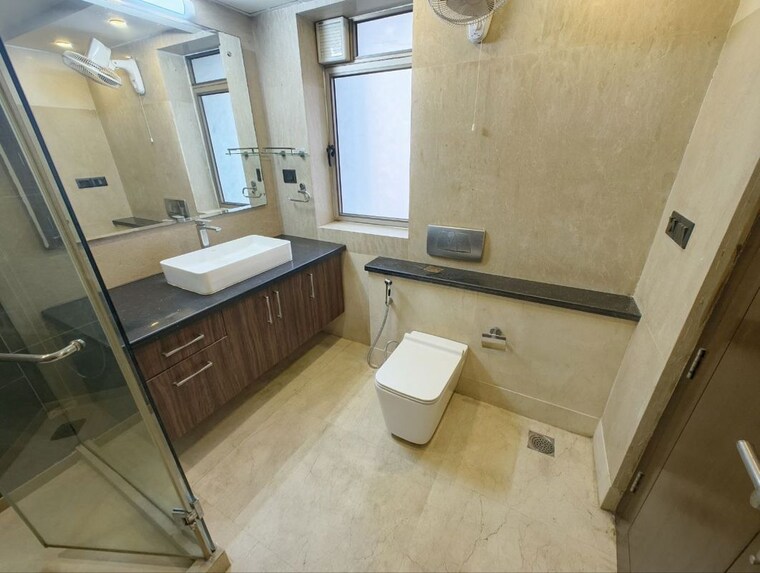 Attached Bathroom, parsvnath-exotica 3.5 Bedroom 2900 Sq.Ft. Apartment In Sector 53 Gurgaon 10771313