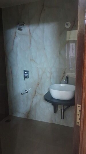 Bathroom in 3 BHK Apartment at Frazer Town – for Rent