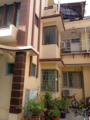 3 BHK Builder Floor For Rent in Uppal Southend, Sector 49