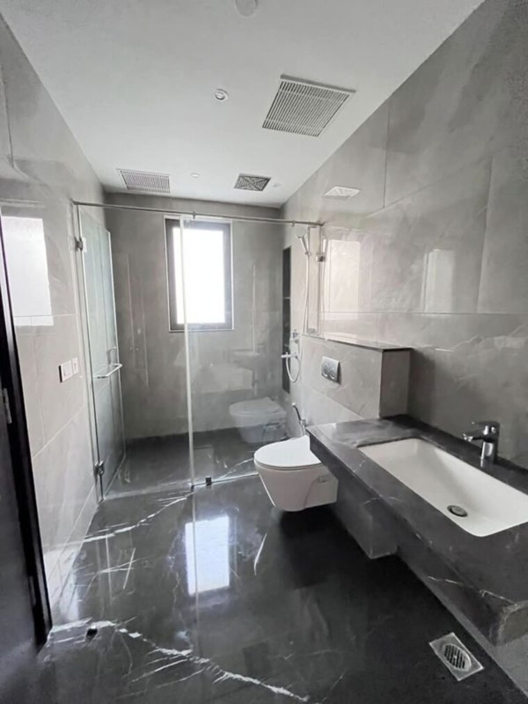 Bathroom, suncity-platinum-towers 3 Bedroom 2660 Sq.Ft. Apartment In Sector 28 Gurgaon 10771316
