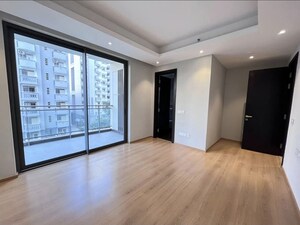 Room in 3 BHK Apartment at Suncity Platinum Towers, Sector 28 – for Rent