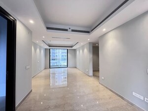 Building Lobby in 3 BHK Apartment at Suncity Platinum Towers, Sector 28 – for Rent