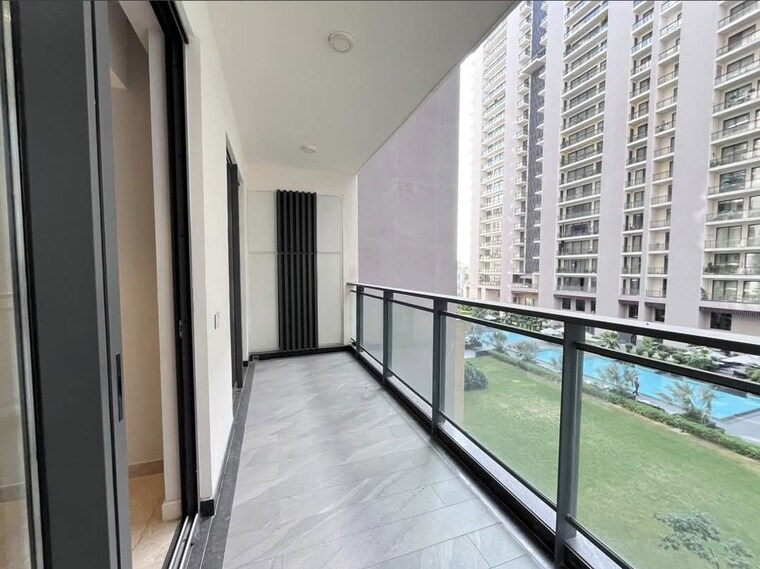 Balcony, suncity-platinum-towers 3 Bedroom 2660 Sq.Ft. Apartment In Sector 28 Gurgaon 10771316