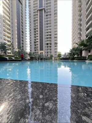 Swimming Pool in 3 BHK Apartment at Suncity Platinum Towers, Sector 28 – for Rent