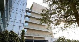  Office Space – Exterior View View at Marathon Futurex, Lower Parel - for Rent