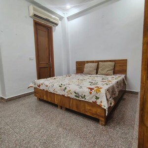 Bedroom in 3 BHK Builder Floor at Sector 42 – for Rent