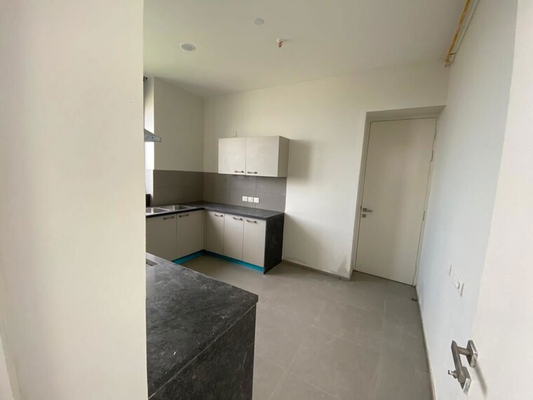 Kitchen, ireo-skyon 5 Bedroom 4800 Sq.Ft. Penthouse In Sector 60 Gurgaon 10771342