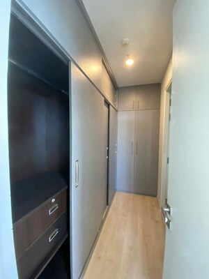 Furnished Amenities in 5 BHK Penthouse at Ireo Skyon, Sector 60 – for Sale
