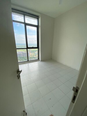 Room in 5 BHK Penthouse at Ireo Skyon, Sector 60 – for Sale