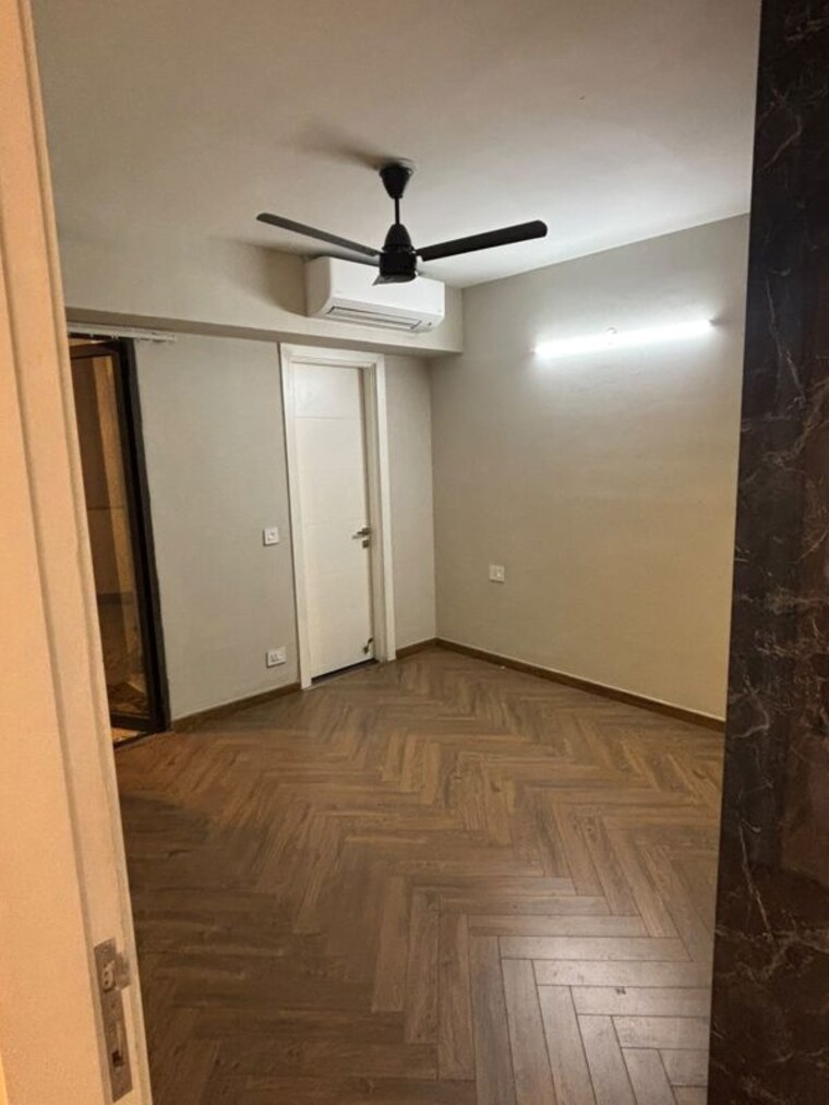 Bathroom, signature-global-city-63a 3 Bedroom 1500 Sq.Ft. Builder Floor In Sector 63a Gurgaon 10771332