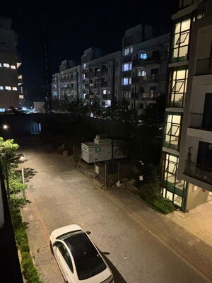 Parking in 3 BHK Builder Floor at Signature Global City 63A, Sector 63a – for Rent