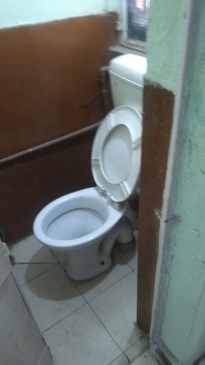 Bathroom in 2 BHK Apartment at Arun Vihar Sector 37, Sector 37 – for Rent