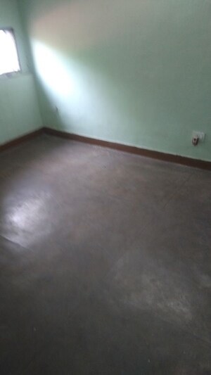 Furnished Amenities in 2 BHK Apartment at Arun Vihar Sector 37, Sector 37 – for Rent
