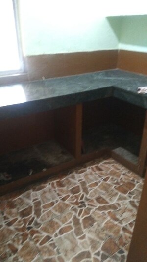 Furnished Amenities in 2 BHK Apartment at Arun Vihar Sector 37, Sector 37 – for Rent