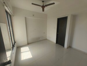 Room in 2 BHK Apartment at Majestique City, Wagholi – for Rent