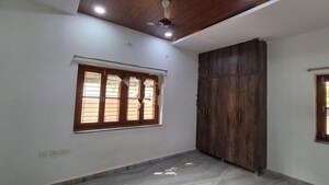 Room in 2 BHK Apartment at Manikonda – for Rent