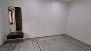Room in 2 BHK Apartment at Manikonda – for Rent