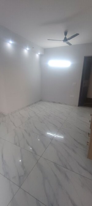 Room in 3 BHK Apartment at Urbtech Hilston, Sector 79 – for Rent