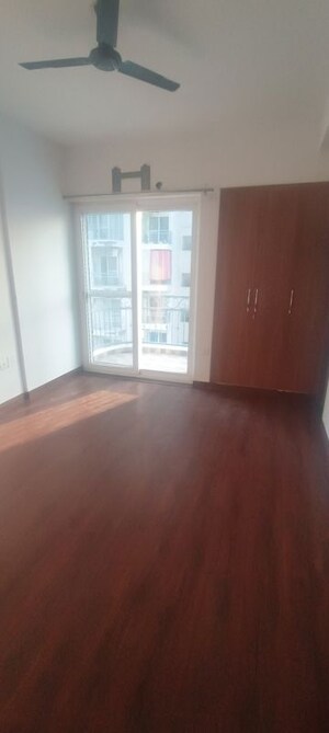 Furnished Amenities in 3 BHK Apartment at Urbtech Hilston, Sector 79 – for Rent