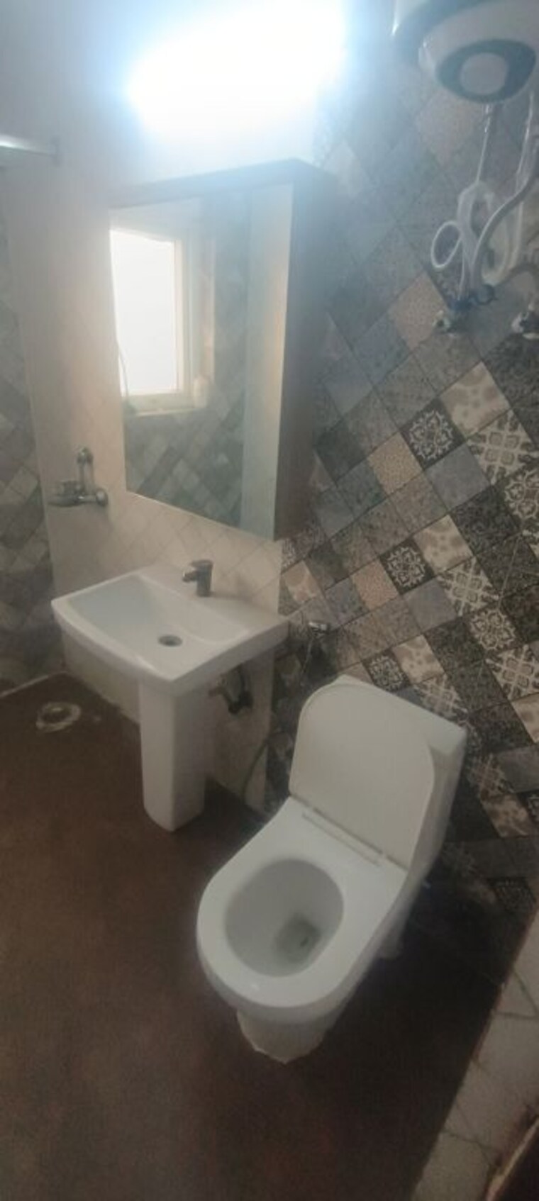 Bathroom, urbtech-hilston 3 Bedroom 1770 Sq.Ft. Apartment In Sector 79 Noida 10771421
